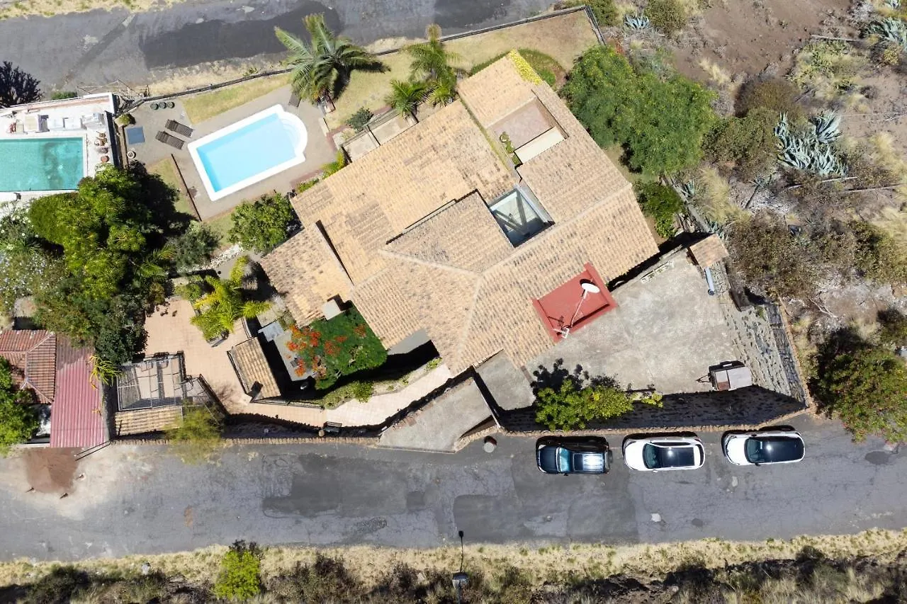 Villa Serena Del Mar, Lujo Con Vistas Al Mar Y Piscina Climatizada Tacoronte 0*,  Spain