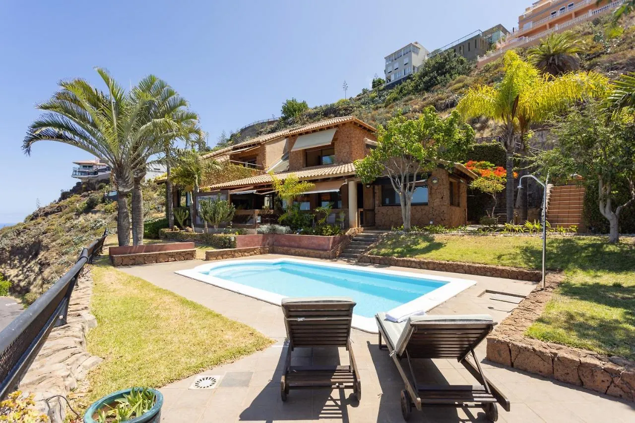 Villa Serena Del Mar, Lujo Con Vistas Al Mar Y Piscina Climatizada Tacoronte 0*,  Spain